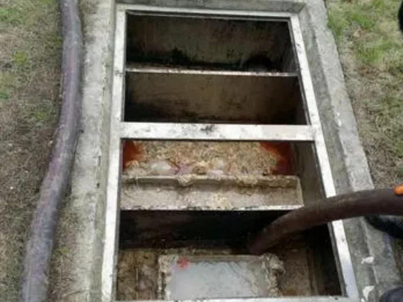 土默特右隔油池清理